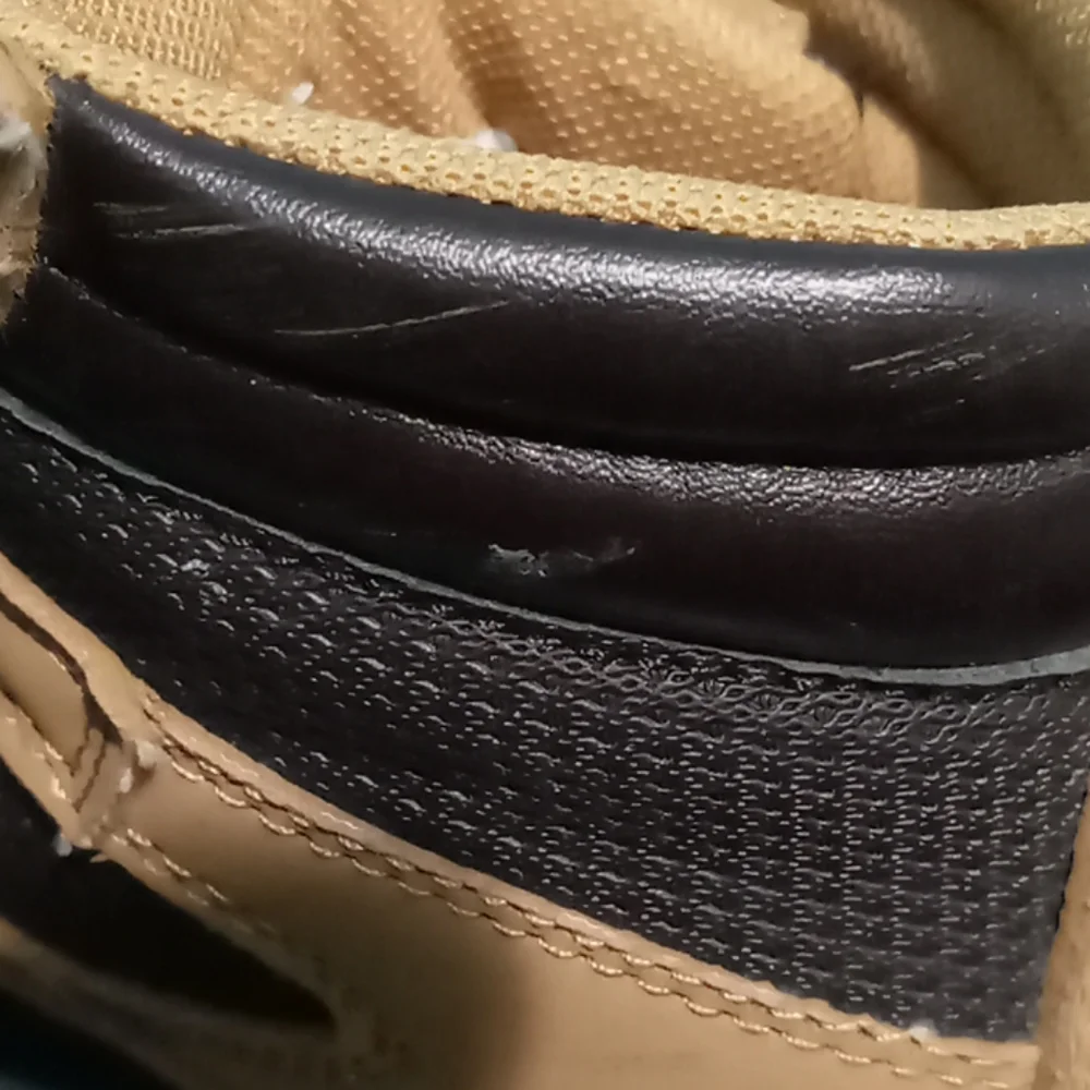 Boys boots NWOT